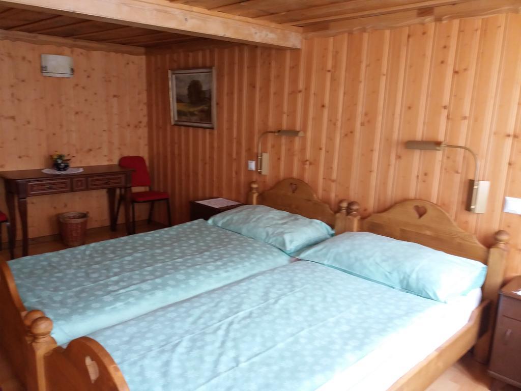 Hotel Du Chamois L'Etivaz Esterno foto