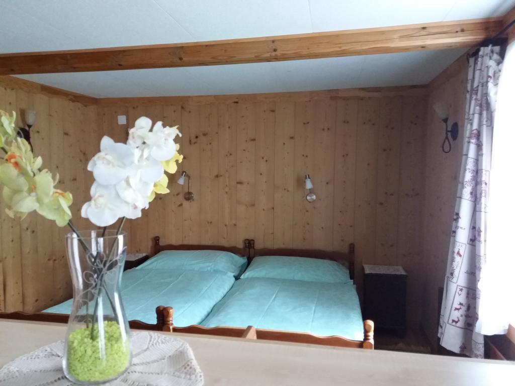 Hotel Du Chamois L'Etivaz Esterno foto