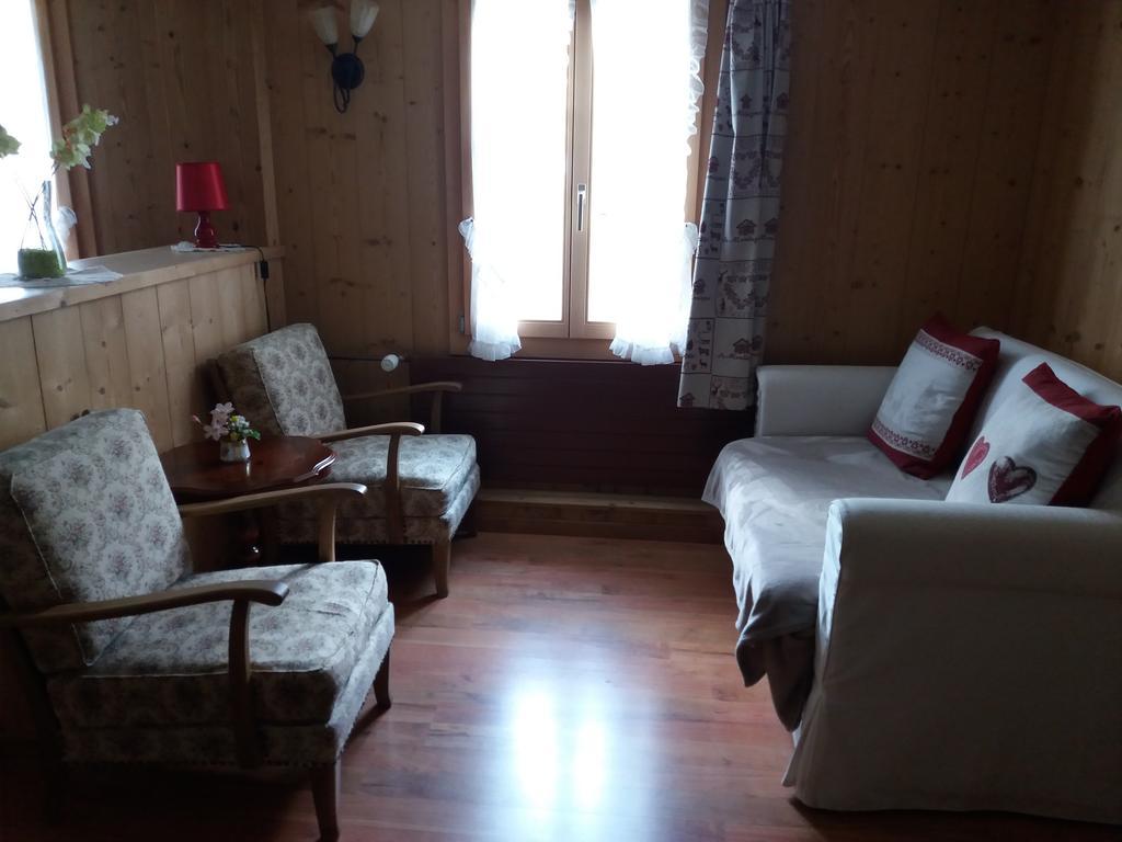 Hotel Du Chamois L'Etivaz Esterno foto