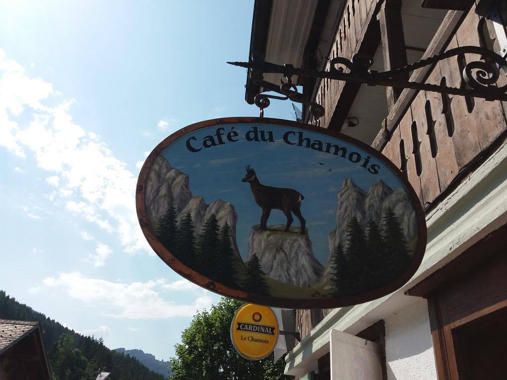 Hotel Du Chamois L'Etivaz Esterno foto